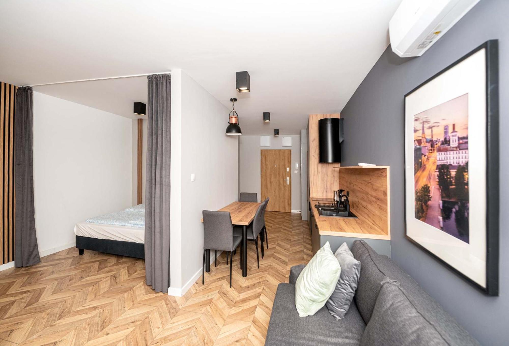 City Host Wolczanska Łódź Extérieur photo