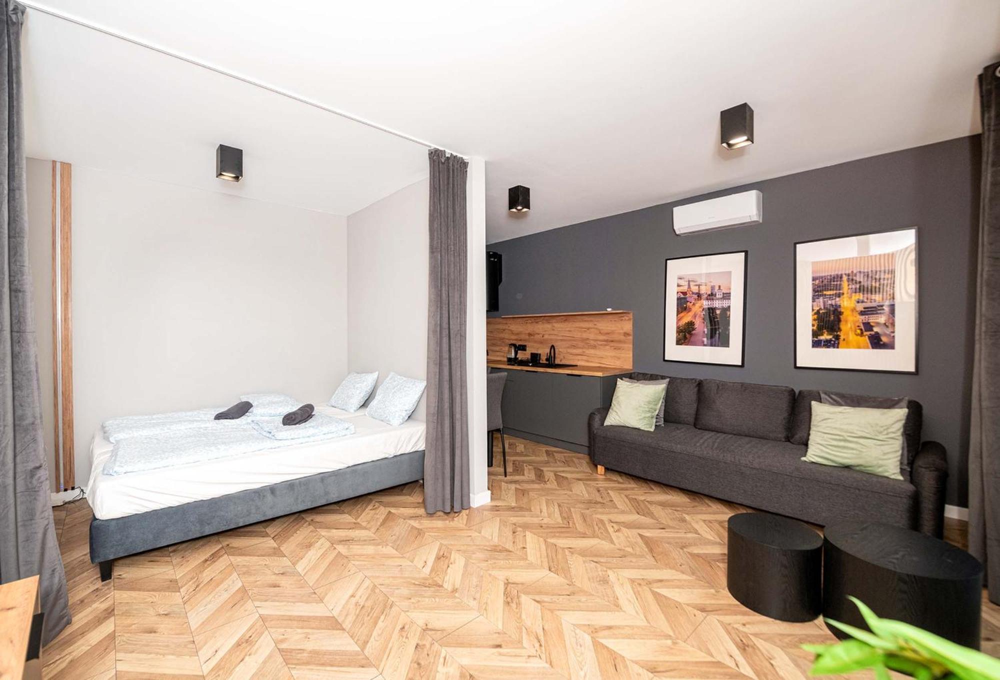 City Host Wolczanska Łódź Extérieur photo